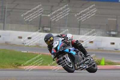media/Oct-15-2022-Fastrack Riders (Sat) [[9a18b22502]]/Level2/Turn 9 1130am/